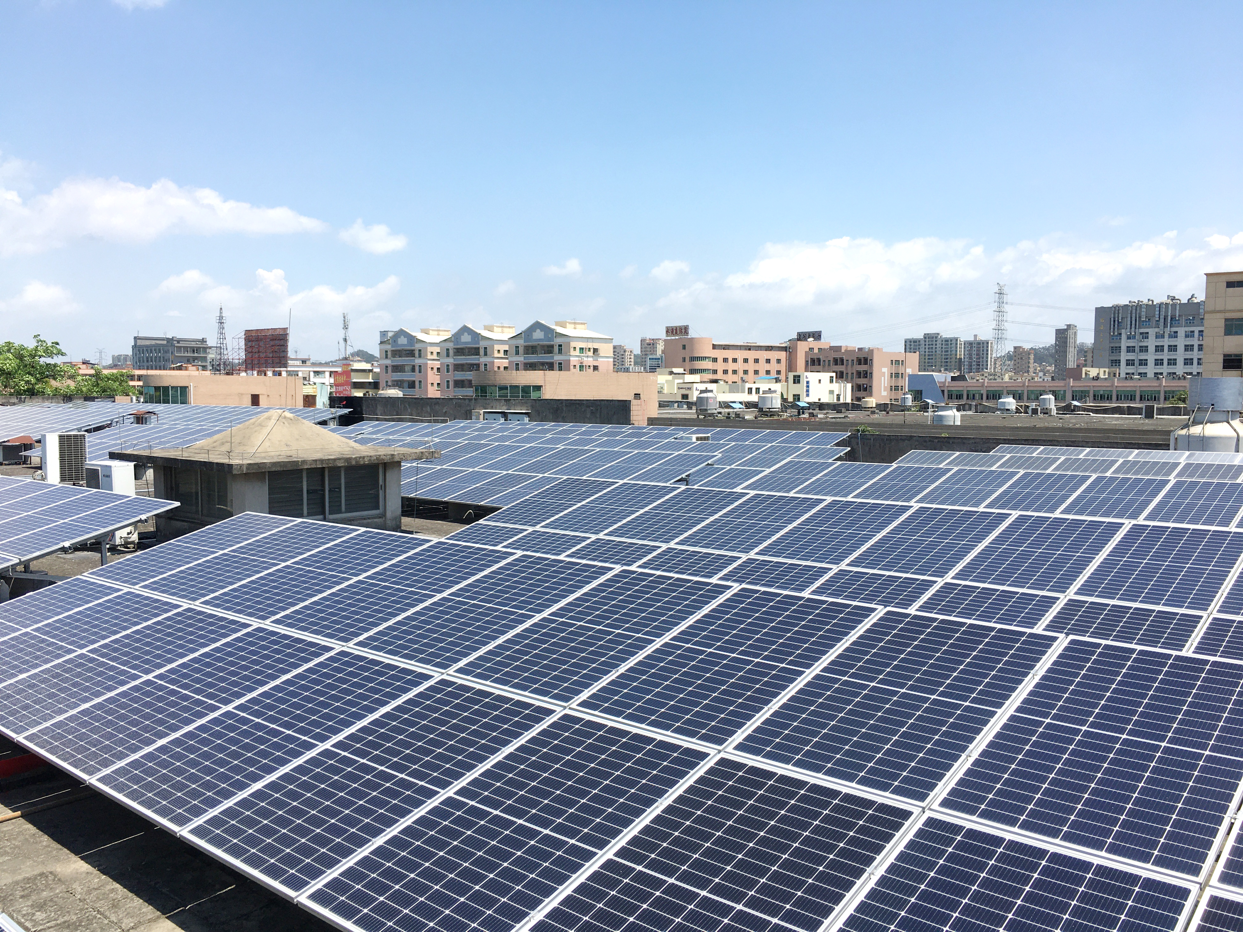 光伏發(fā)電到底是怎么發(fā)電的？